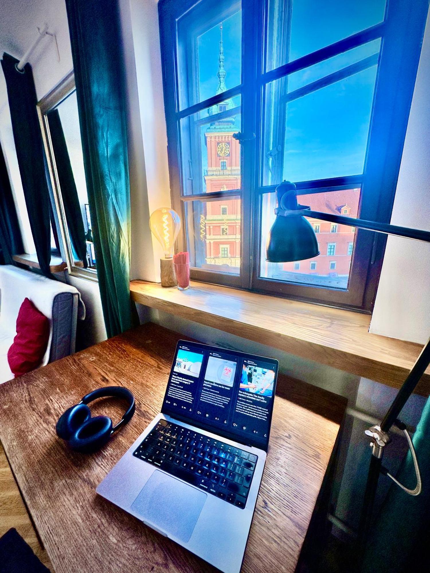 Old Town View Wifi 300 Mb/s Huge Screen Netflix Appletv Amazontv Warszawa