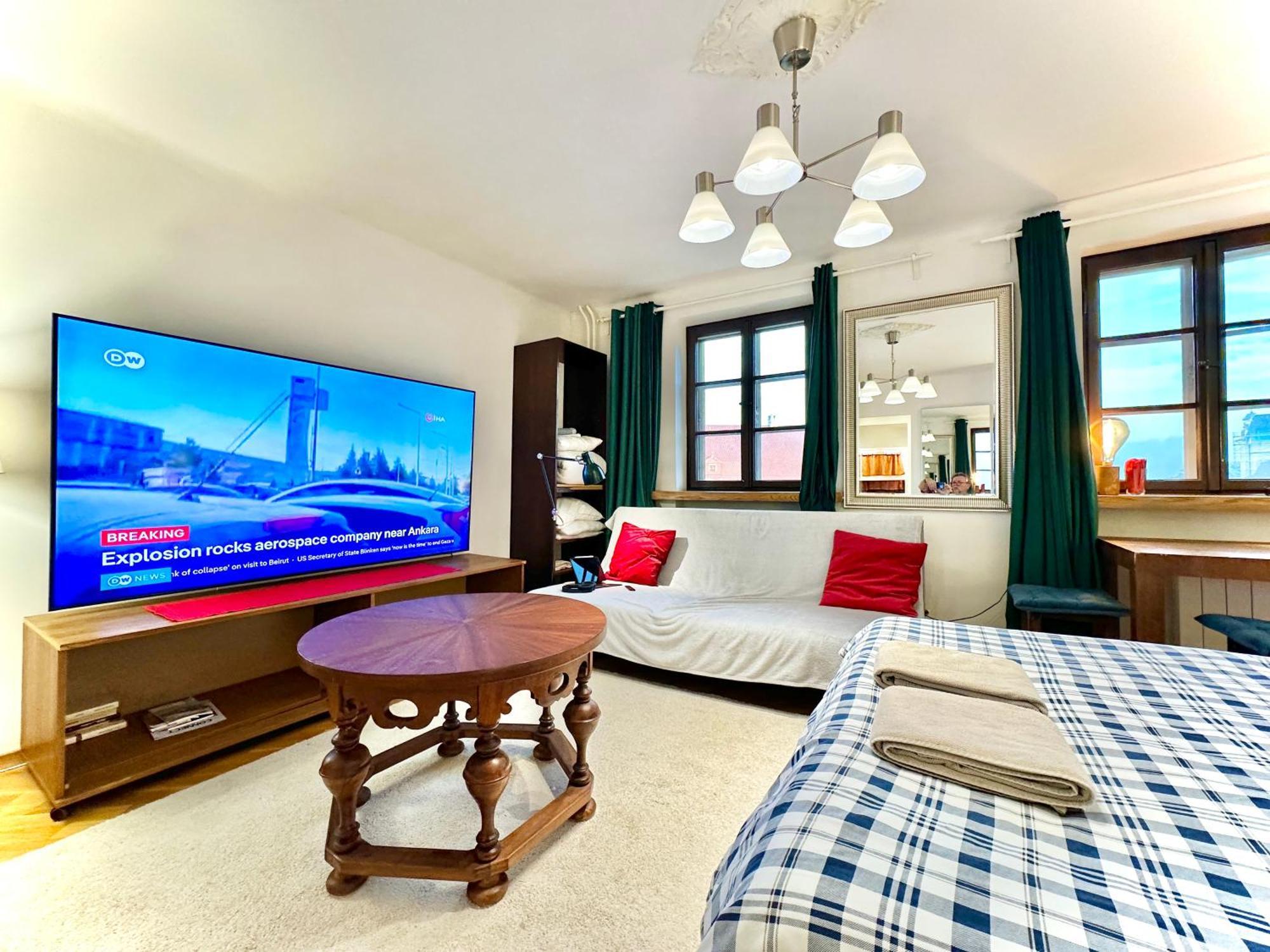 Lägenhet Old Town View Wifi 300 Mb/s Huge Screen Netflix Appletv Amazontv Warszawa